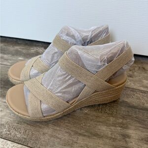 ABEO Riviera Stretch – Neutral Linen – Women’s Size 9 – NIB